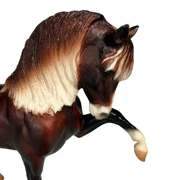 Breyer Horse #918 Promenade Chestnut Andalusian Legionario - Picture 4 of 15